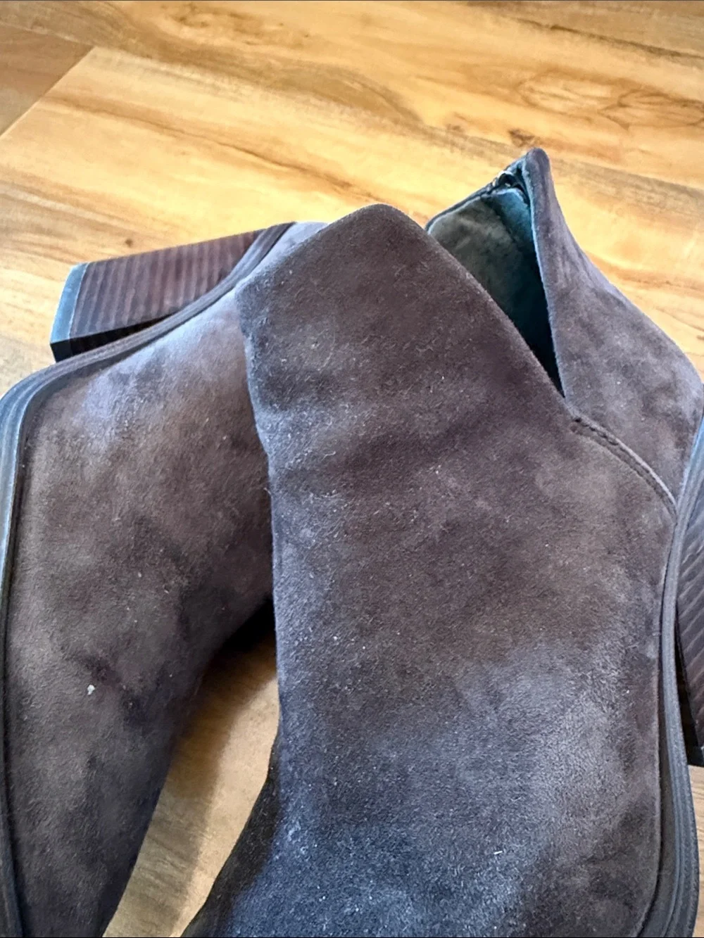 Vince Camuto Gigietta Chocolate Brown Suede Pointed Ankle Booties - Size 7.5M